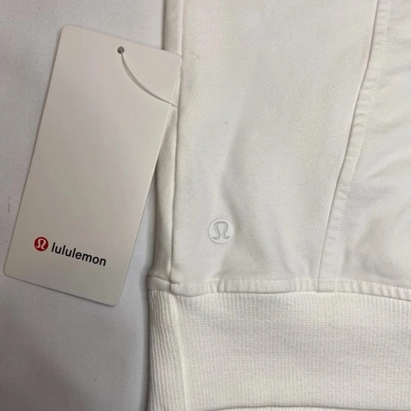 NWT Lululemon Scuba Crew - Picture 7 of 7